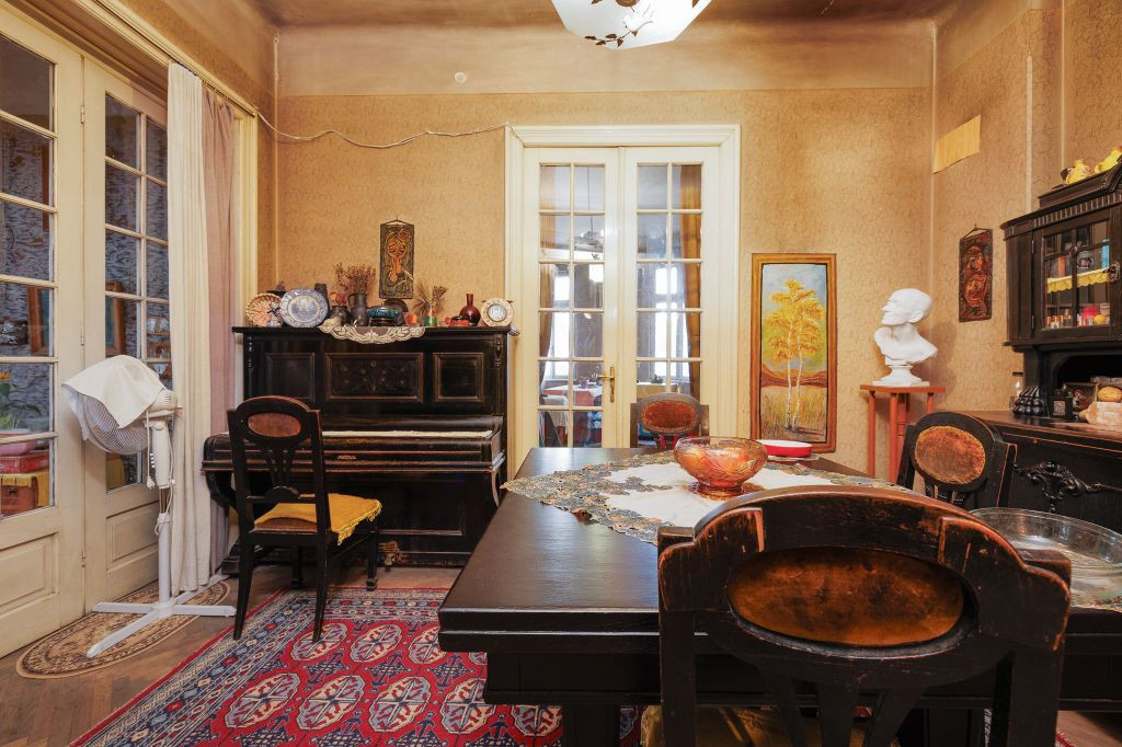 Decebal-Invingatorilor Vila 6 camere-455mp teren