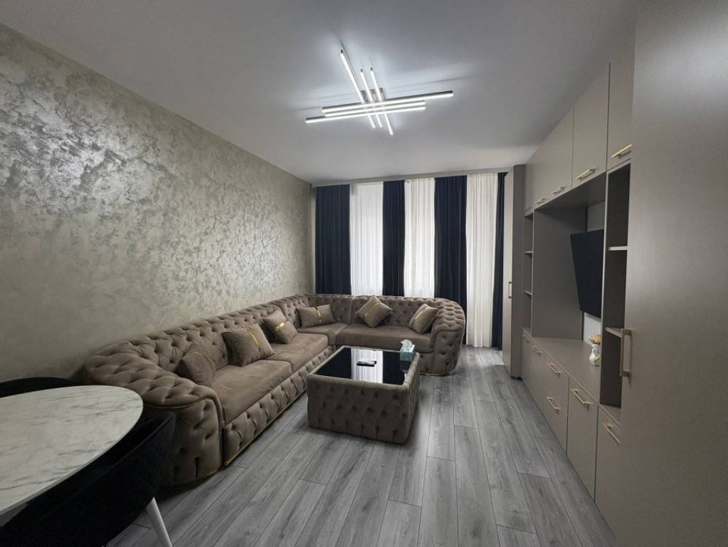 Apartament 2 camere modern, Șișești – parcare inclusă