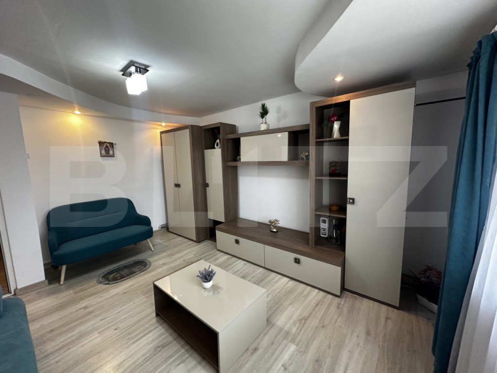 Garsoniera de inchiriat, 36 mp, zona Debarcader