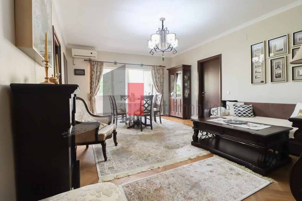 Apartamentul "DILIZZENTI", Universitate-Intercontinental