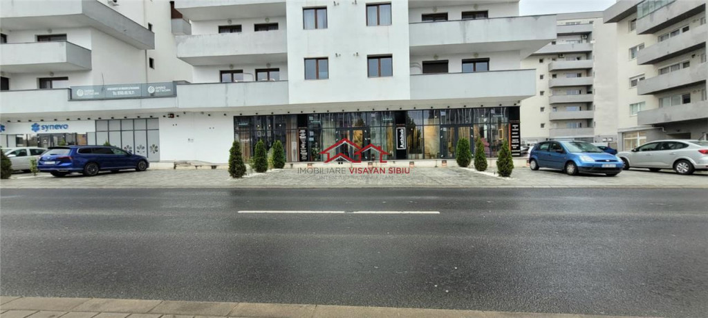 Spatiu comercial cu vitrina Doamna Stanca mall Selimbar
