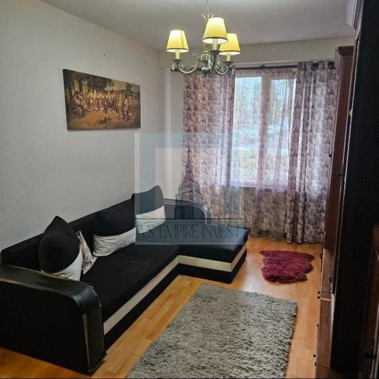 Garsonieră decomandată, etaj parter- Astra