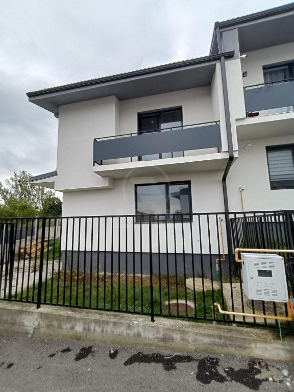 Pret imbatabil! Duplex cu 5 camere, in apropriere de METRO