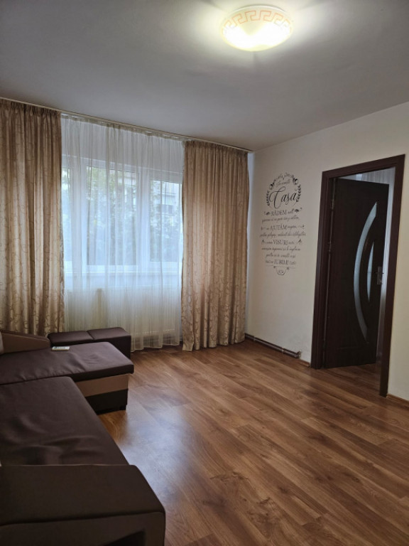 Apartament 3 camere zona Boema-Tomis Nord, Constanta