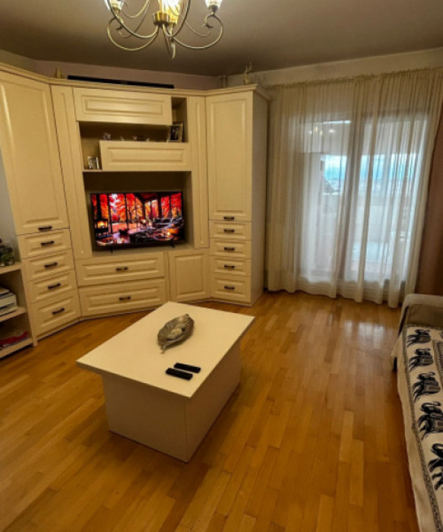 Apartament 2 camere - zona Bratianu Constanta