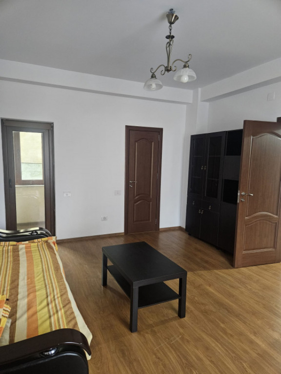 Apartament 2 camere de inchiriat - zona Tomis Nord Constant