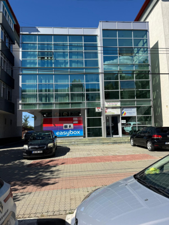 Cladire birouri, 450 mp, zona Titu