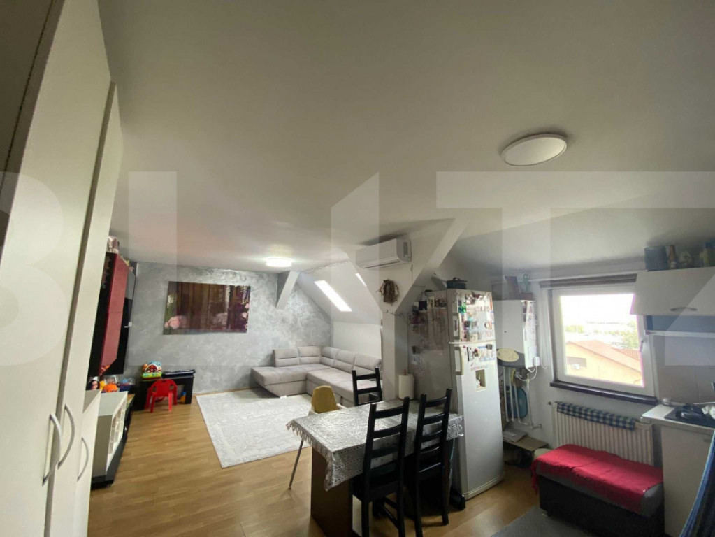 Apartament 3 camere, 64 mp, zona Soarelui