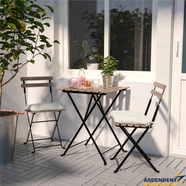 Studio la casa, cu terasa: rezidential preluare activitate