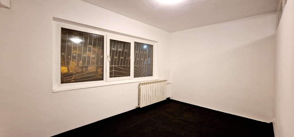 Garsonieră compartimentată inteligent pentru activități Decebal