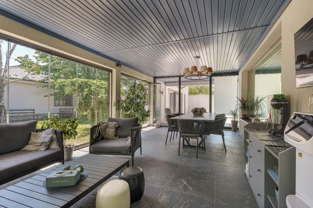 Vila in Pantelimon, P+1, curte generoasa, parcare si piscina