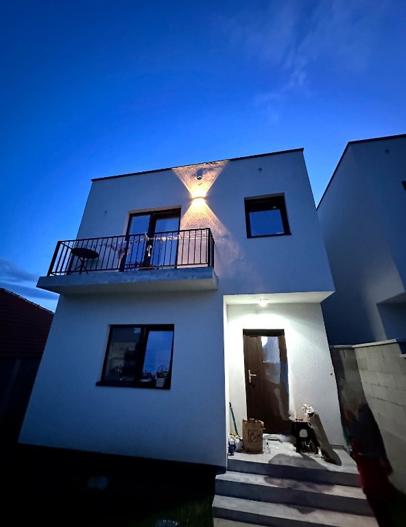 Casa de închiriat spatioasa Bazoșu Nou, lângă Parcul Dendrologic