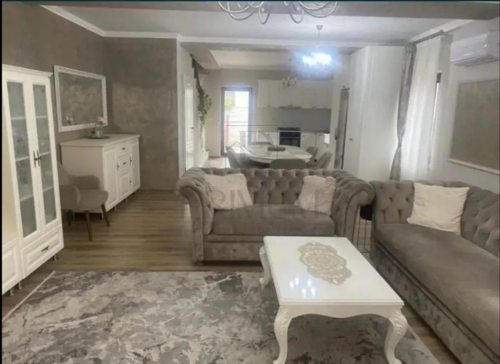 Triplex cu 3 camere - mobilat complet - 105 mp utili teren