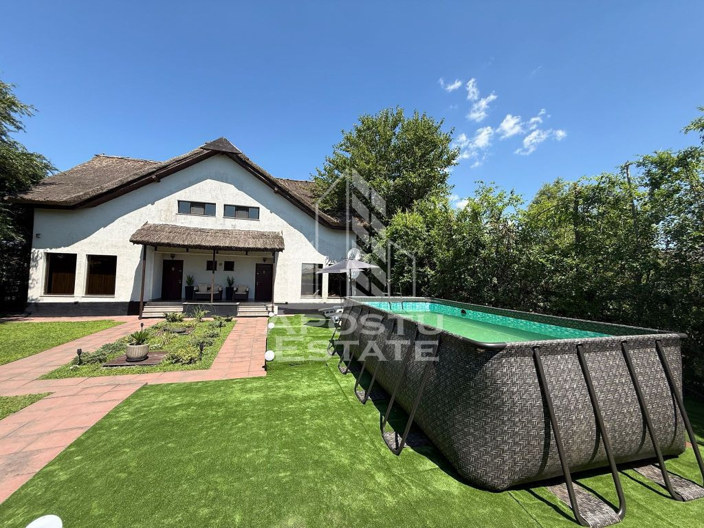 Pensiune amenajata 10 camere, 10 bai, 2 bucatarii, in Del...