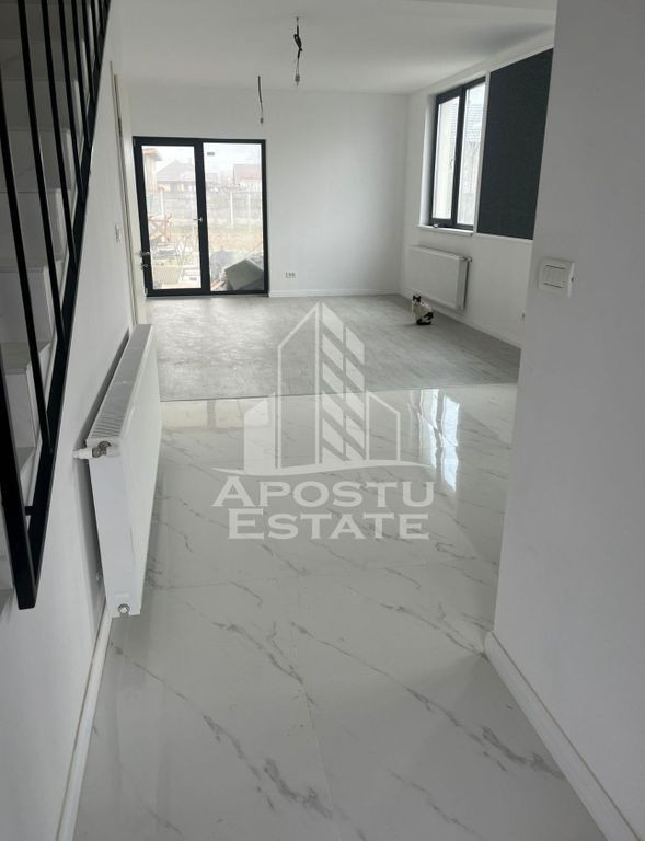 Duplex în Bucovăț ,poziție bună