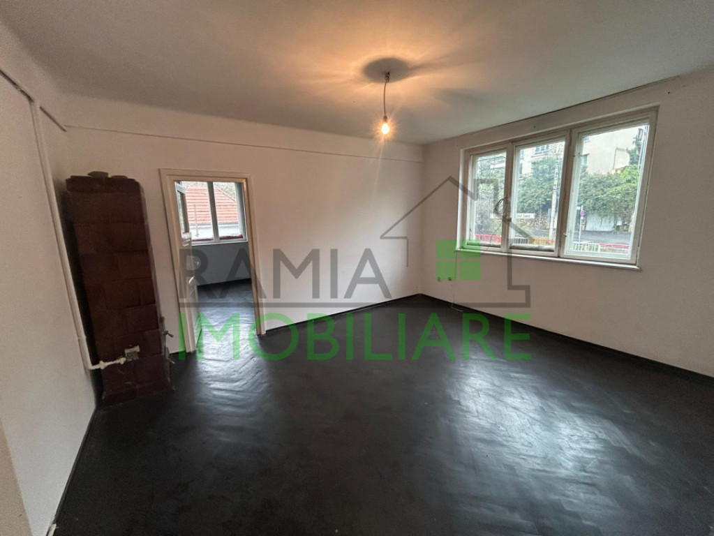 Apartament 2 camere de inchiriat Central Brasov