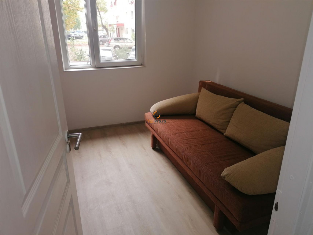 Proprietar Garsoniera Renovata Bloc Izolat