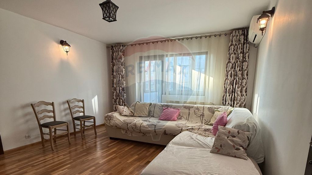 Apartament 3 camere Craiovita Noua