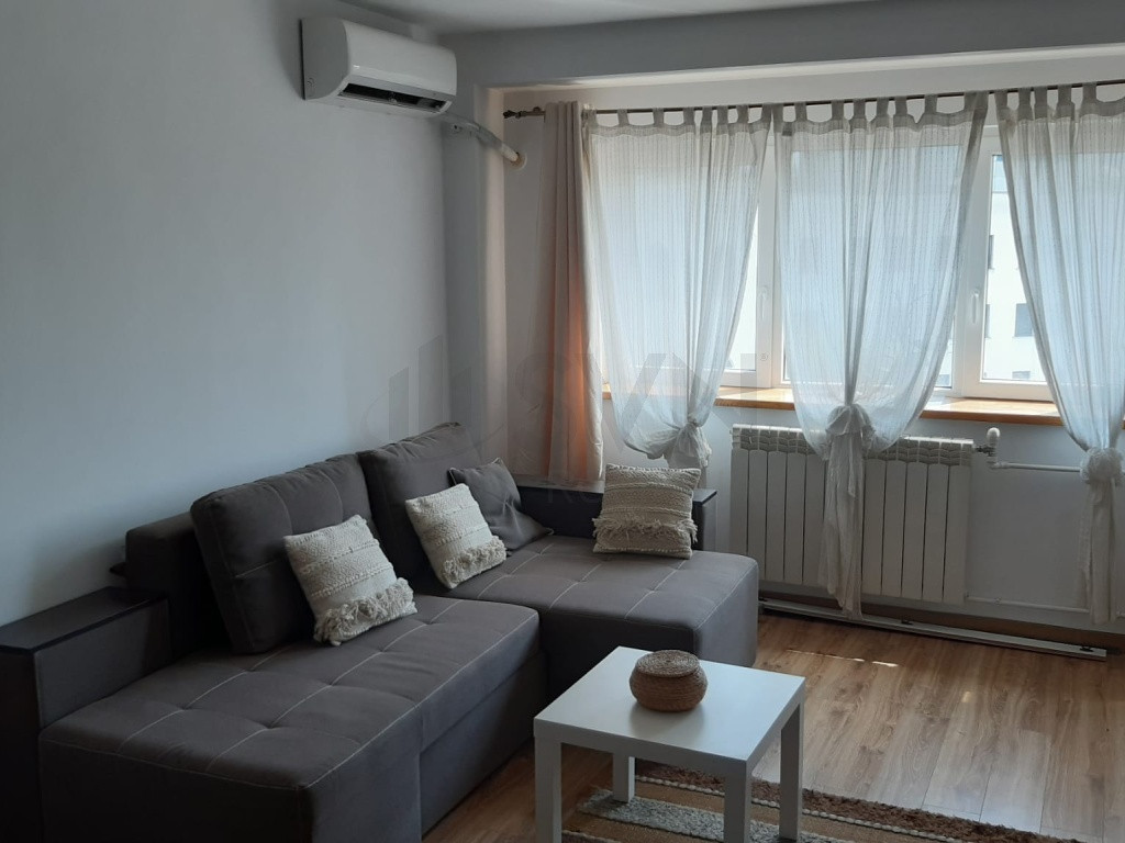 Apartament 3 camere Bd.Unirii