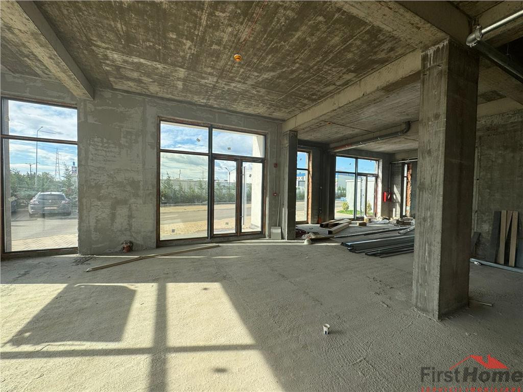 Sp com 195 mp, 7 locuri de parcare, 4 intrari, zona de Nord,