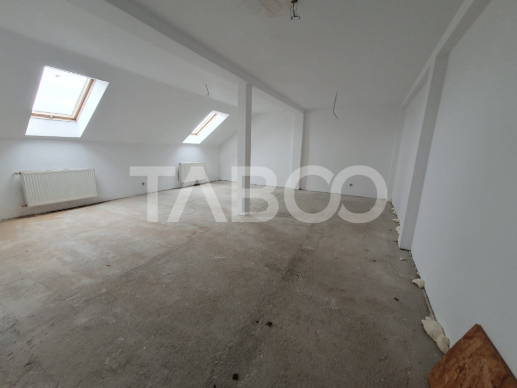 Apartament 3 camere decomandat etaj 5 zona Negoiu 80 mp util