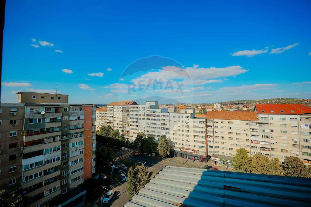 Apartament cu două camere de vânzare în zona Dacia