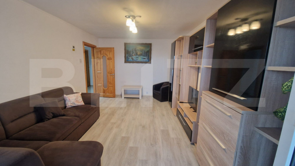 Apartament cu 3 camere decomandate, 68 mp, bloc renovat si i