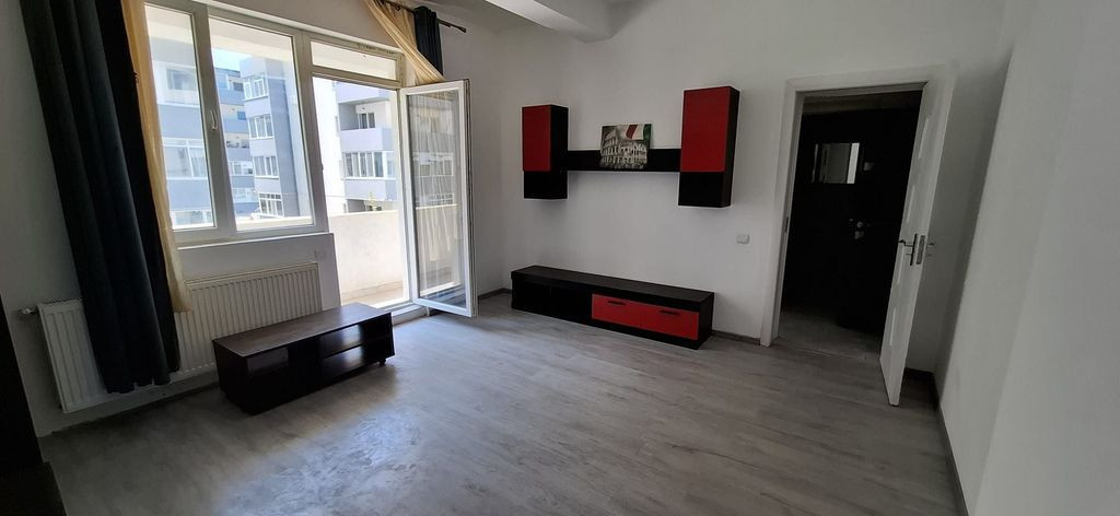 Disponibil imediat! Garsoniera Decomandata - Sector 4 - G...