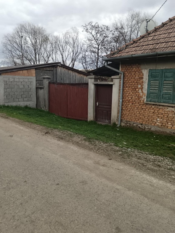 Casa Apata, judetul Brasov