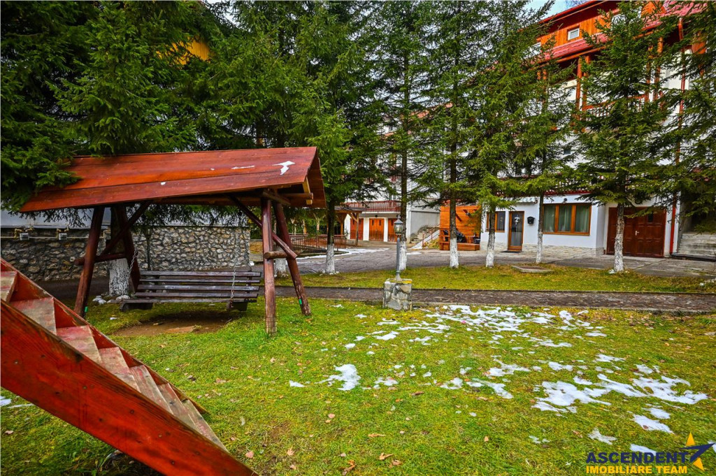 FILM! Rezidenta montana,decor apreciabil, pod mansardabil,ga