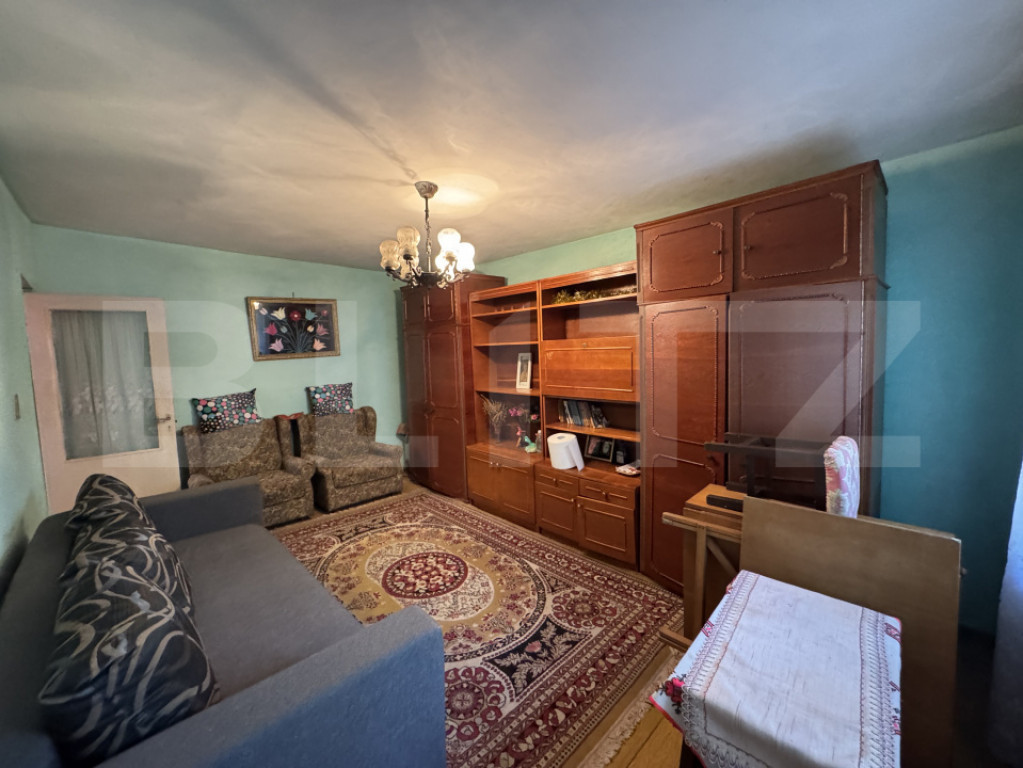 Apartament 2 camere decomandat, etaj 1, zona 23 August