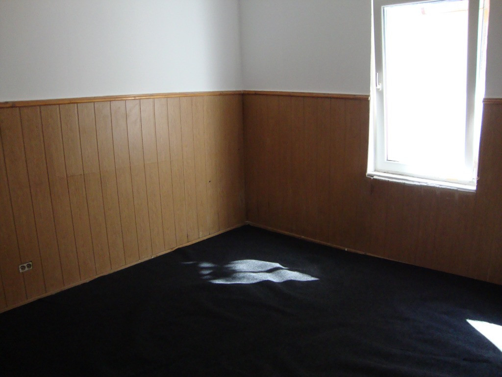 Inchiriere casa la curte Drumul sarii