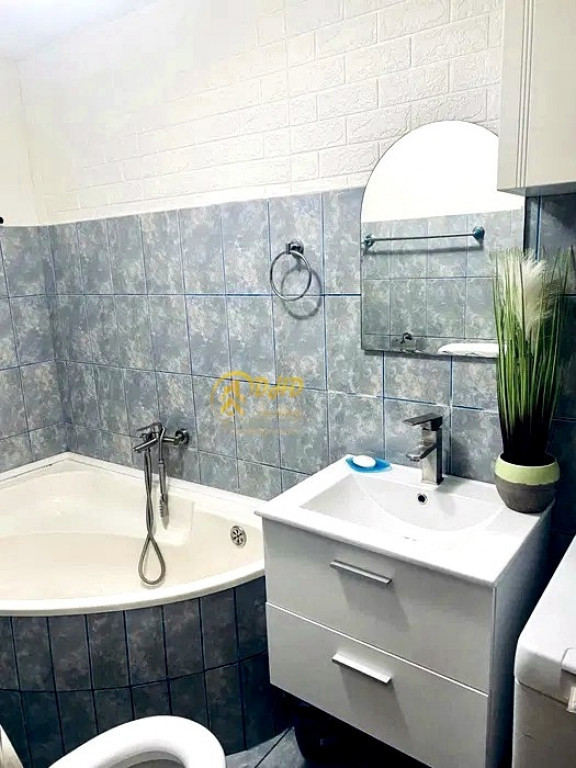 Apartament in zona mircea 350