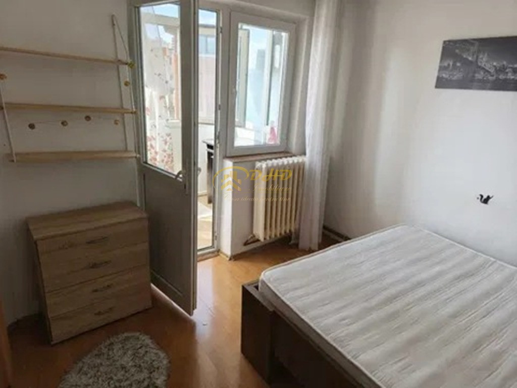 Apartament 2 camere decomandat in Podul de Fier