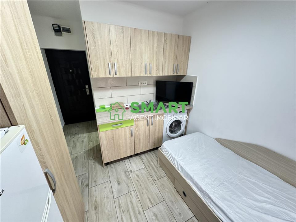 Garsoniera conf.3 Arad, zona confectii.