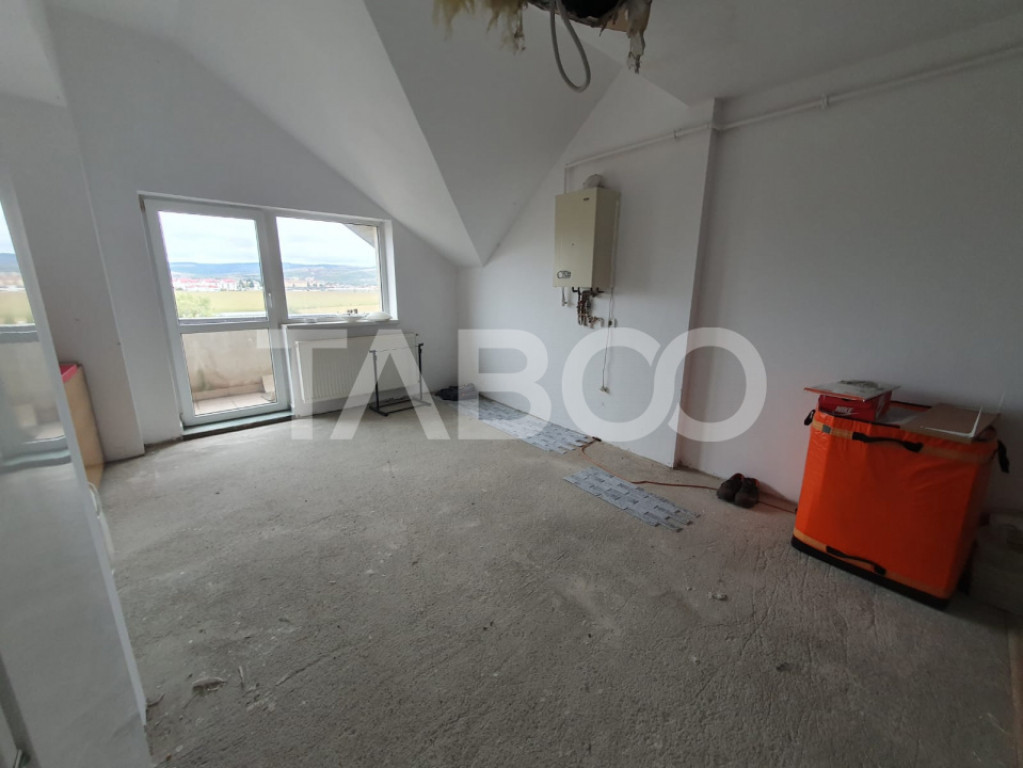 Apartament 2 camere decomandat etaj 5 40mp + 4 mp balcon str