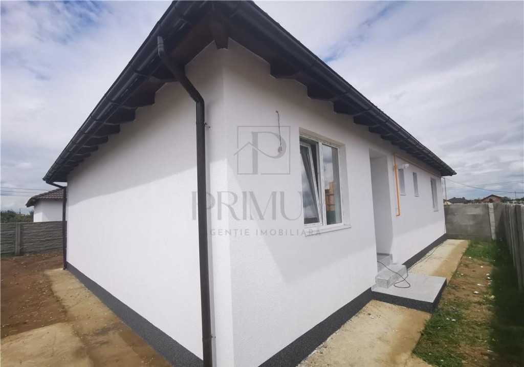 Sag- 4 camere-toate utilitatile- vatra satului