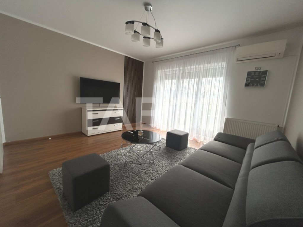 Apartament de inchiriat cu 2 camere balcon si loc de parcare