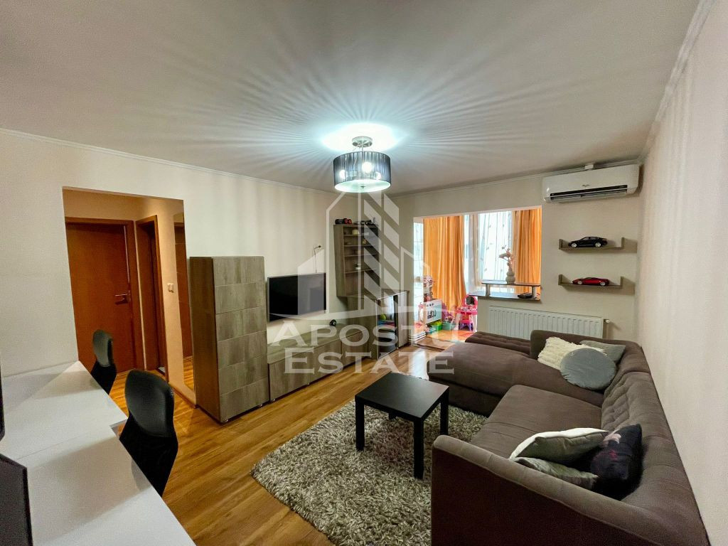 Apartament 3 camere, zona Complexului Studentesc