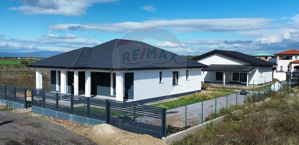 Casă cu 4 camere Greenfield Residance