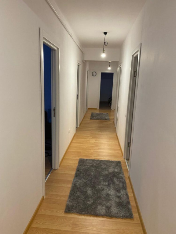 Apartament de 3 camere ( Bloc 2022 )-Tractorul