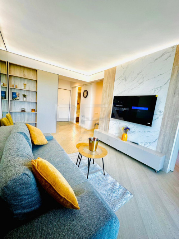 Studio Dublu | Design minimalist | Cortina North