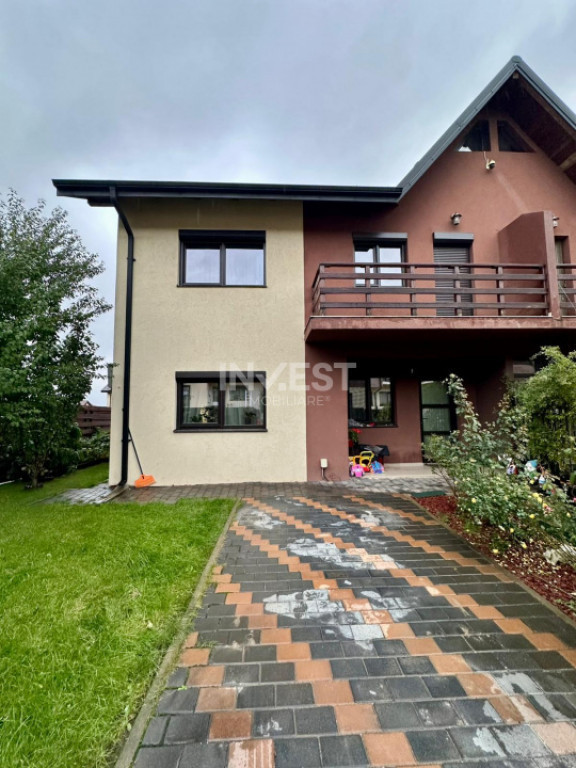 DUPLEX 4 CAMERE, 2 BAI SI POD GENEROS , VALEA ADANCA-FUNDATI