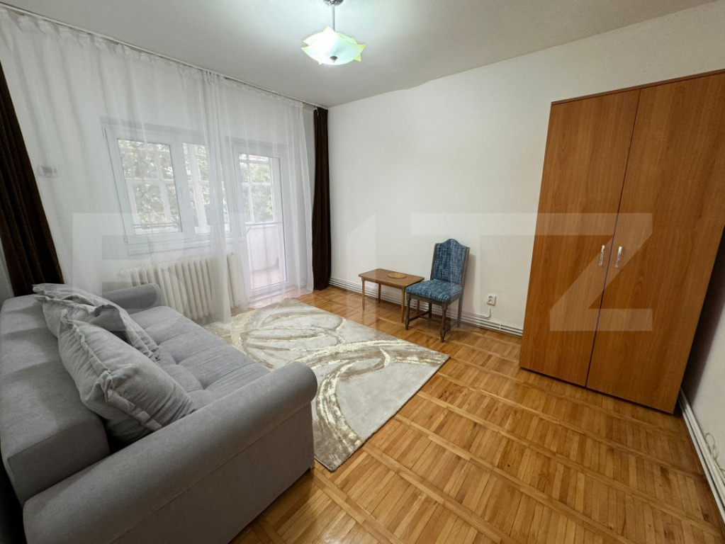 Garsoniera de inchiriat, 25 mp, Bradet