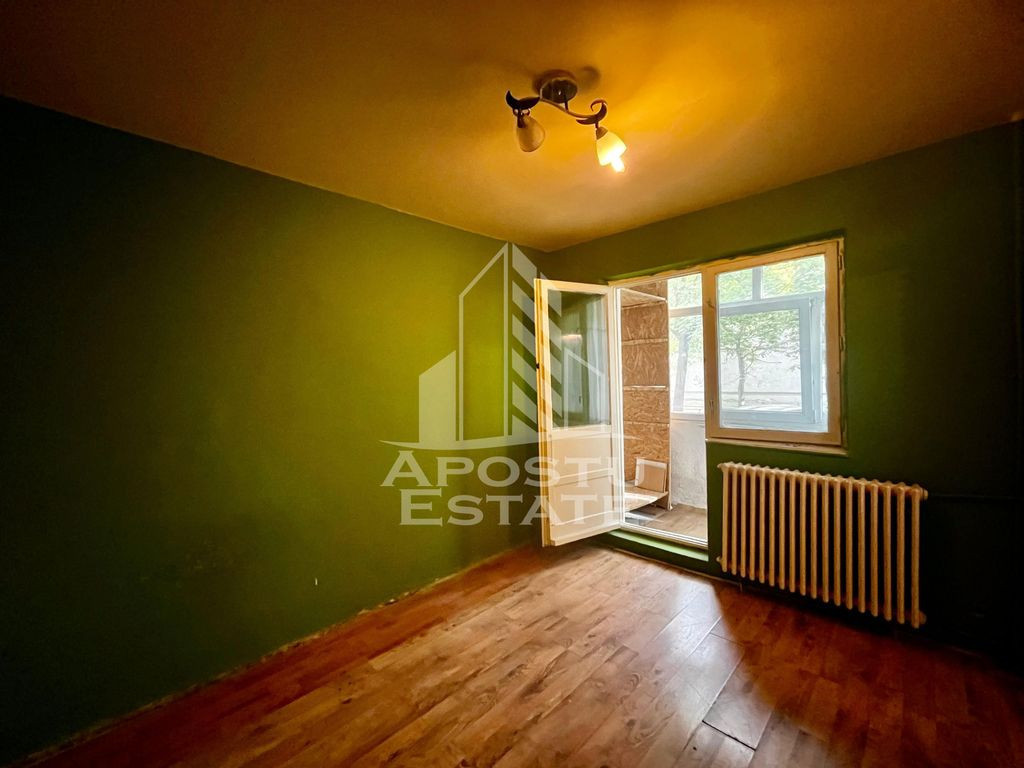 Apartament 2 camere,parter,zona Dacia