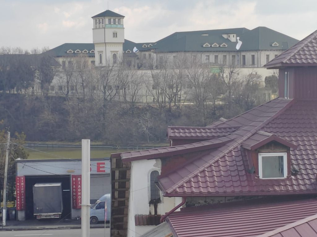 Pantelimon Lebada 2 camere metrou 12 minute