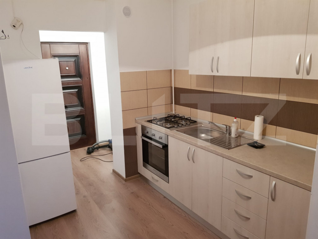 Apartament de vanzare, cu 2 camere, 52 mp, etaj 3, Dambu Pie