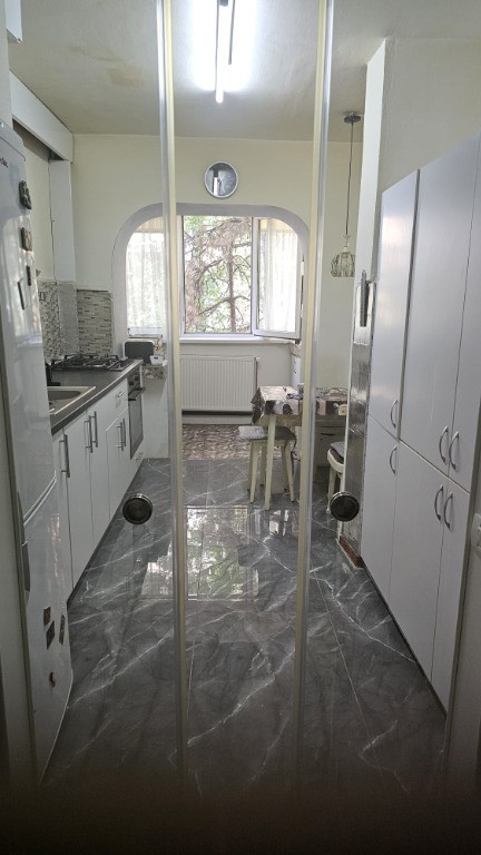 Apartament 3 camere, decomandat, et.1, Piata Iancului-metrou, centrala