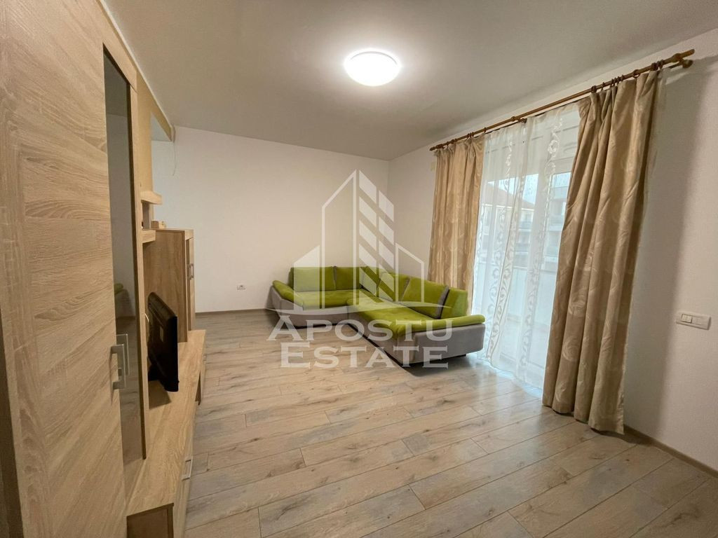Apartament 2 camere, loc de parcare, centrală proprie, E...