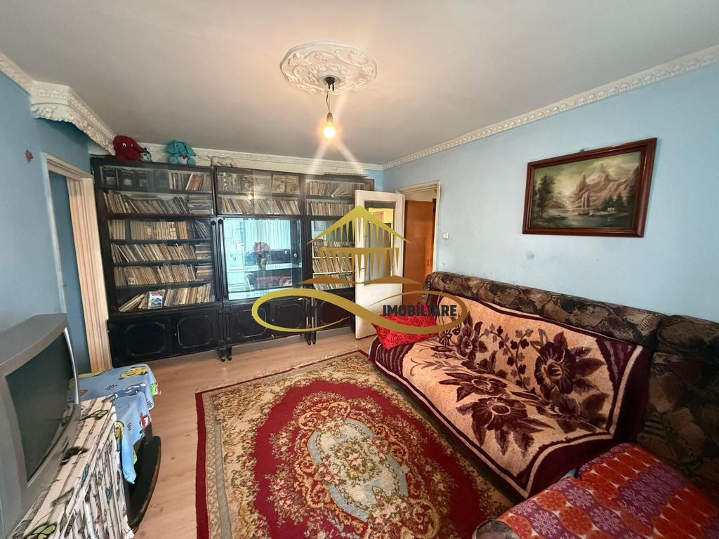 Apartament 2 camere decomandat, Str. Castanilor, Bacău